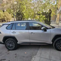 تویوتا وایلدلندر لاکچری پلاس 2025|خودرو سواری و وانت|اصفهان, سپاهان‌شهر|دیوار