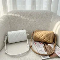 نیلوبگ|کیف، کفش، کمربند|یزد, |دیوار