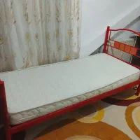 تخت تک نفره فلزی