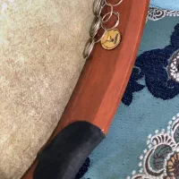 دف پوست|سازهای سنتی|قدس, شهر‌قدس|دیوار