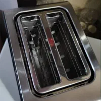 توستر نان دلمونتی ایتالیایی DL560|اجاق گاز و لوازم برقی پخت‌وپز|تهران, نازی‌آباد|دیوار