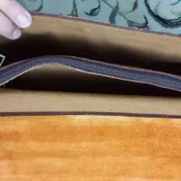 کیف تمام چرم|کیف، کفش، کمربند|پرند, فاز ۶|دیوار