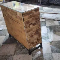 میز مغازه دو عدد در حد نو