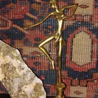 مجسمه برنجی