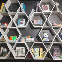 یه مقدار لوازم تحریر  مونده میخوام مغازه روجم کنم