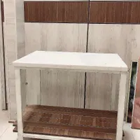 میز کار یا طبقه