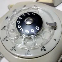 تلفن کلکسیونی سوئدی اریکسون|تلفن رومیزی|تهران, فلسطین (میدان انقلاب)|دیوار