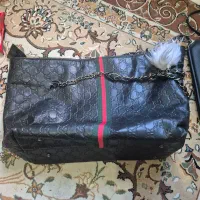 تعداد خیلی زیاد کیف