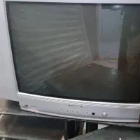 تلویزیون به همراه میز تلویزیون ۲ تومان|تلویزیون و پروژکتور|رشت, دروازه لاکان|دیوار