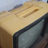 تلویزیون قدیمی|تلویزیون و پروژکتور|مشهد, طلاب|دیوار