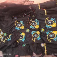 دو دوست لباس محلی نو