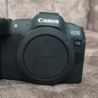 دوربین کنون R8