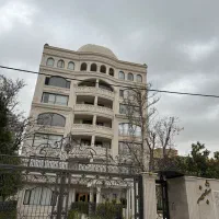 فروش *تک واحدی *نوساز *۱۴۰متری