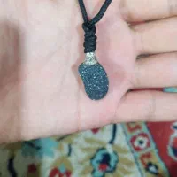 تسبیح و گردنبند سنگ طبیعی کمیاب نیست اصلا مثل اینا|کلکسیون اشیاء عتیقه|شاندیز, |دیوار