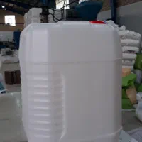 دبه و گالن ۲۰ لیتری صنعتی و ۱۵ کتابی|ظروف نگهدارنده، پلاستیکی، یک‌بارمصرف|قم, سالاریه|دیوار