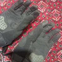 کلاه. کاسکت لاوس با دستکش