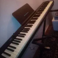 پیانو تاشو کونیکس