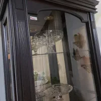 ویترین  چوبی سه طبقه شیشه ای