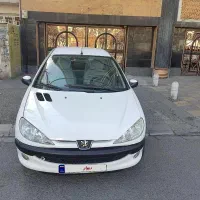 ۲۰۶ صندوقدار V8