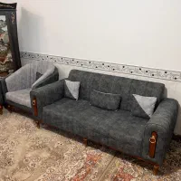 یک دسته مبل و میز نهار خوری و عسلی