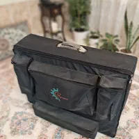 تخت پرتابل در حد نو|آرایشگاه و سالن‌های زیبایی|تربت‌حیدریه, قائم|دیوار