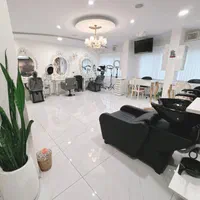 استخدام پرسنل در لاین مو ناخن آرایش دائم و سایر|استخدام درمانی، زیبایی، بهداشتی|تهران, میدان ولیعصر|دیوار