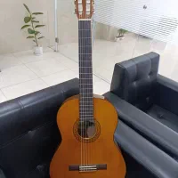 گیتار Yamaha c40 در حد نو تمیز