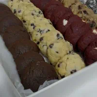 انواع کیک و کوکی و پیراشکی|خوردنی و آشامیدنی|مشهد, موسوی قوچانی|دیوار