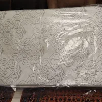 تشک دست دو - دارای ایراد تو رفتگی اندازه کف دست