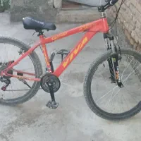 یکدوچرخهدرحدنو|دوچرخه، اسکیت، اسکوتر|شوط, |دیوار