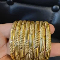 چند عدد مونده ۴۰۰ بالا تابلو