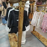 فروش کلیه لوازم و پوشاک مزون لباس شرایط توافقی|لباس|شهرکرد, |دیوار