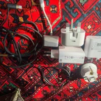 ۳عدد آداپتور اصلی و سیم شارژر و تبدیل