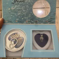 گردنبند مرواریدی داخل صدف