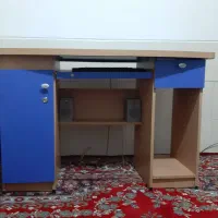 میز کامپیوتر،تحریر