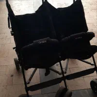 کالسکه ی دوقلو