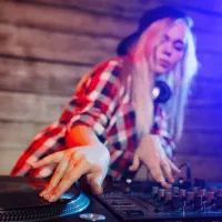 بهترین دیجی آقا یا خانم با بهترین قیمت در خوزستان|خدمات پذیرایی، مراسم|دزفول, |دیوار