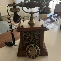 تلفن رو میزی