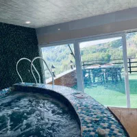 امارت.  و کلبه ۳خواب استخر و جکوزی دار جنگلی رامسر