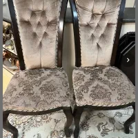 صندلی میزبان یا صندلی ناهارخوری