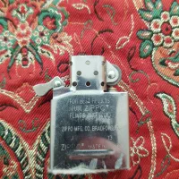 فندک بنزینی|کلکسیون اشیاء عتیقه|مشهد, عامل|دیوار