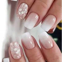 ناخن کار حرفه ای