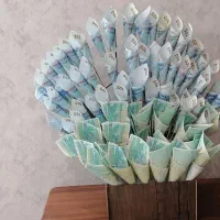 دسته گل با پول