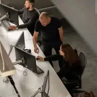 دعوت به همکاری خانم و اقا