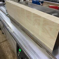 شلف دیواری با پایه مخفی با روکش طبیعی|کتابخانه، شلف، قفسههای دیواری|رشت, لاکان|دیوار