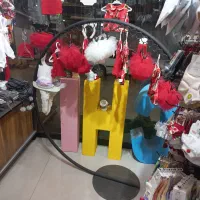 فروشنده خانوم