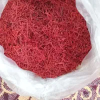 نگین زعفران خشک شده درجه یک