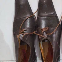 کفش و شلوار مردانه