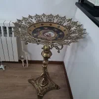 میوه خوری کنار سالونی