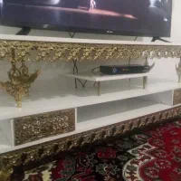 زیر تلوزیون برنز